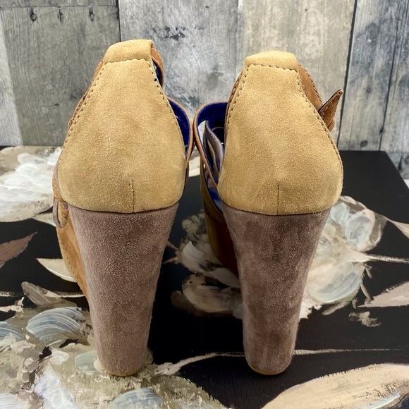NWOB Valentina Rangoni Frenze Gloria Suede Platform Wedge Sandals Size 7. - Picture 8 of 10